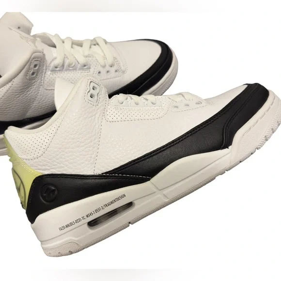 Jordan 3 retro Fragment (yellowing heel tab) Men’s 7/Women’s 9 - Picture 7 of 10